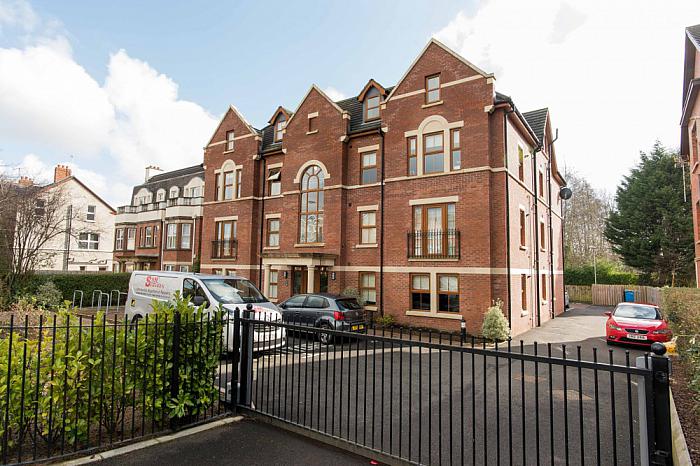 Apt 2, 22 Upper Lisburn Road, Belfast