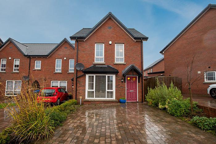 14 Meadow Crescent, Lisburn