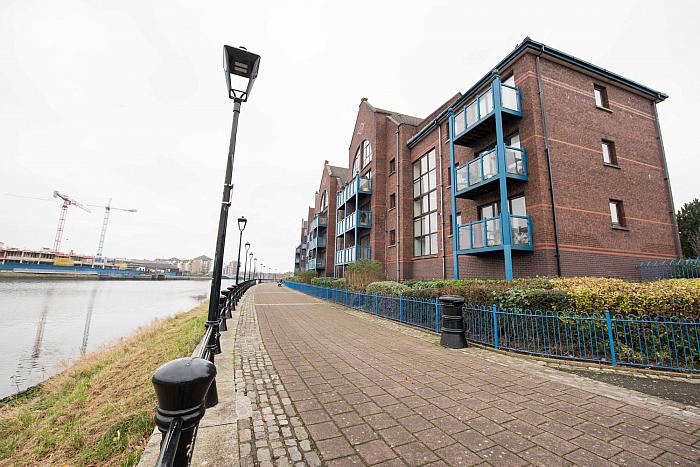 8 Ravenhill Reach, Belfast