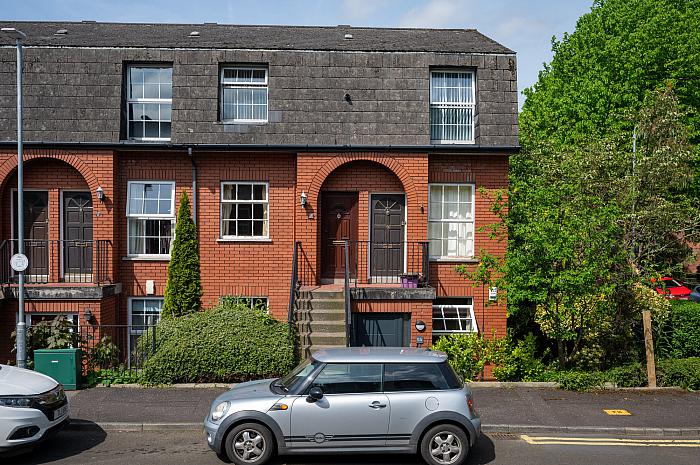 9C Windsor Close, Belfast