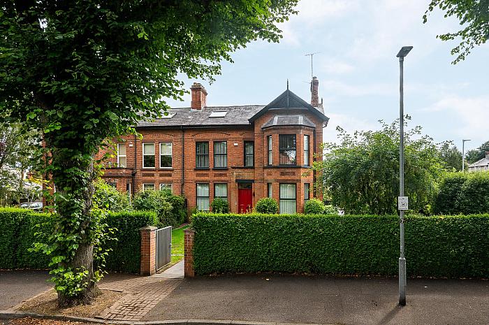 27 Knockbreda Park, Belfast