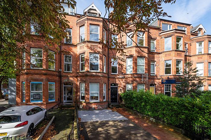 Apt 5, 15 Malone Road, Belfast