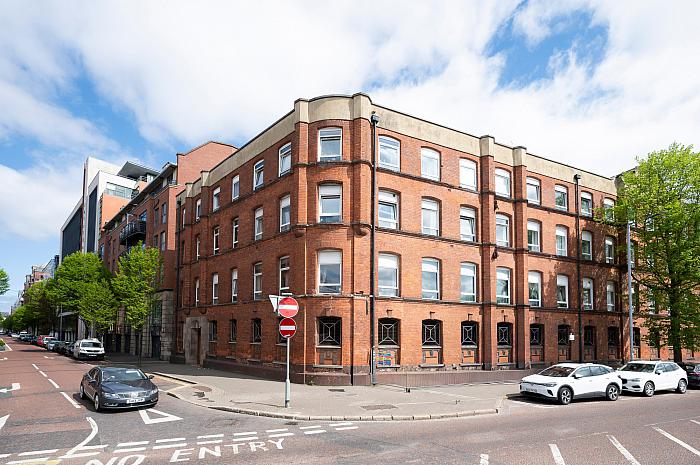 12 Tyrone House, Belfast